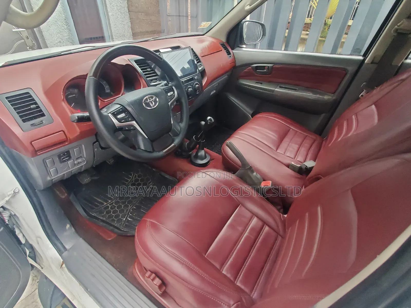 Toyota Hilux Surf 2009 White