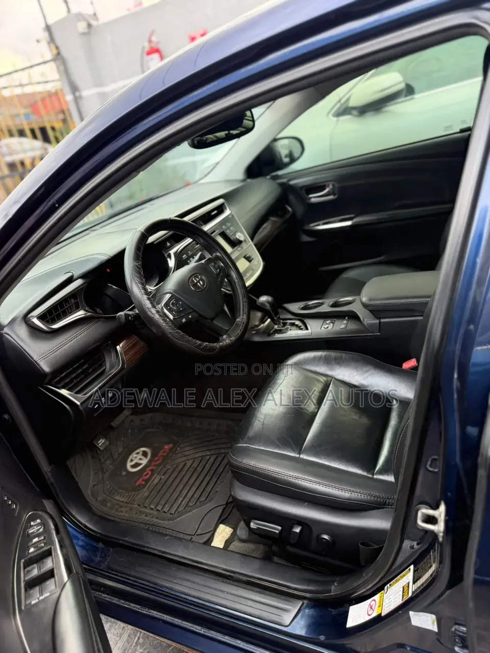 Toyota Avalon XLE Sedar FWD (3.5L 6cyl 6A) 2013 Blue