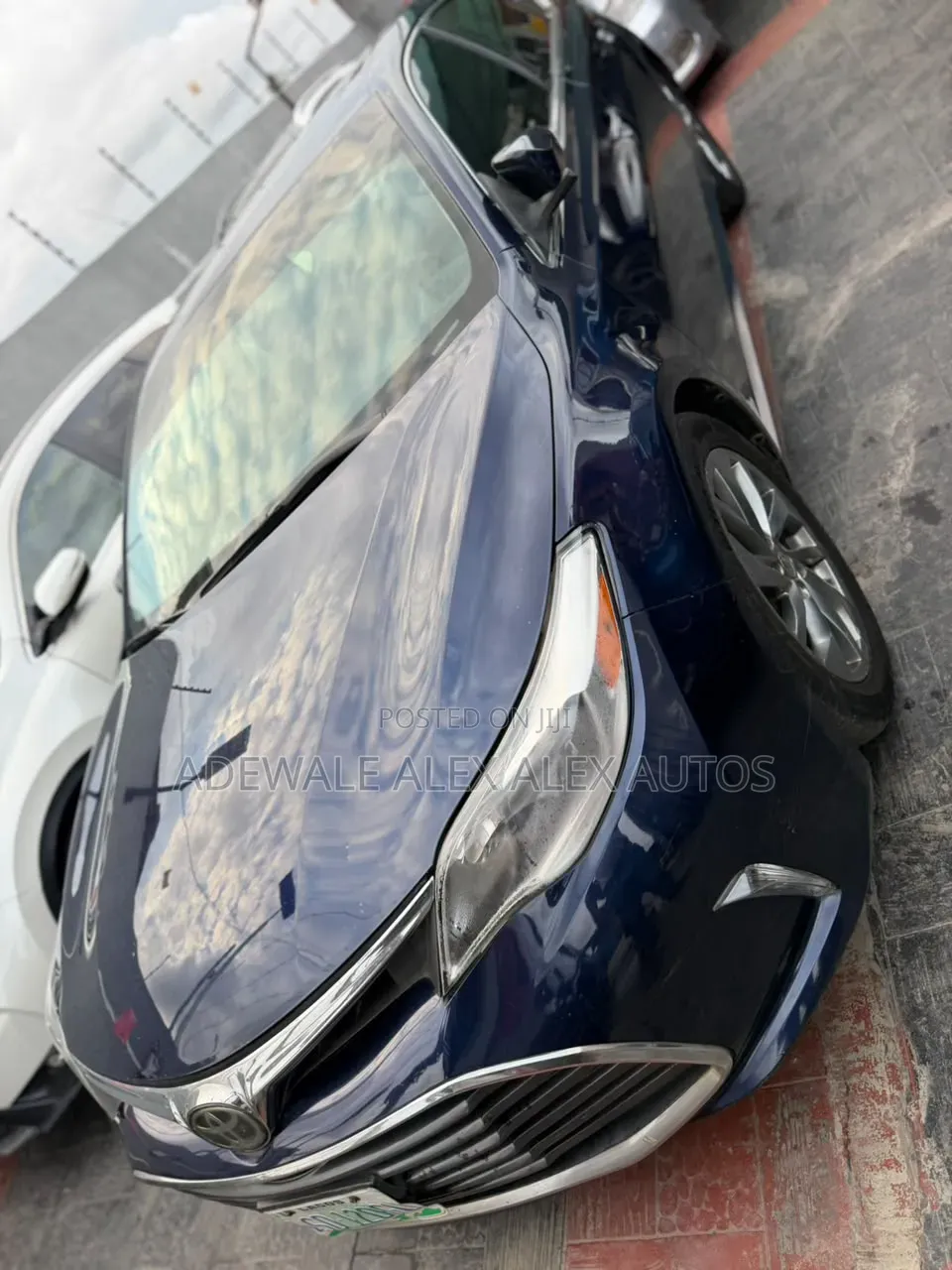 Toyota Avalon XLE Sedar FWD (3.5L 6cyl 6A) 2013 Blue