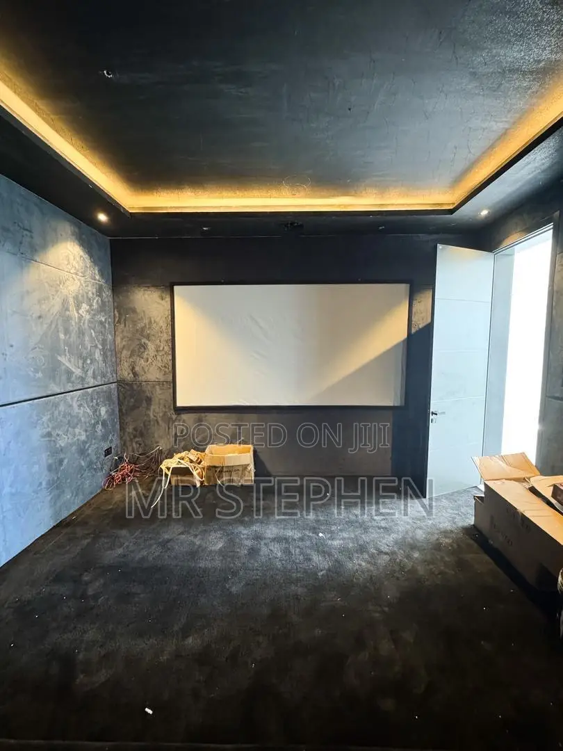 5bdrm Duplex in Banana Island for sale