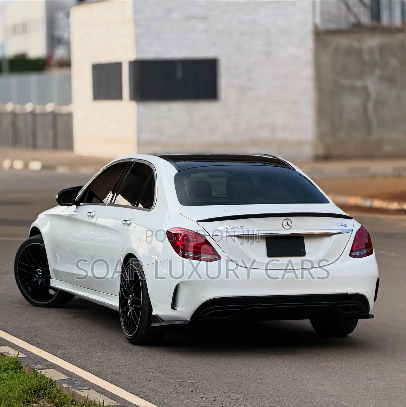 Mercedes-Benz C43 4Matic Sedan AWD (3.0L V6 9AM) 2017 White