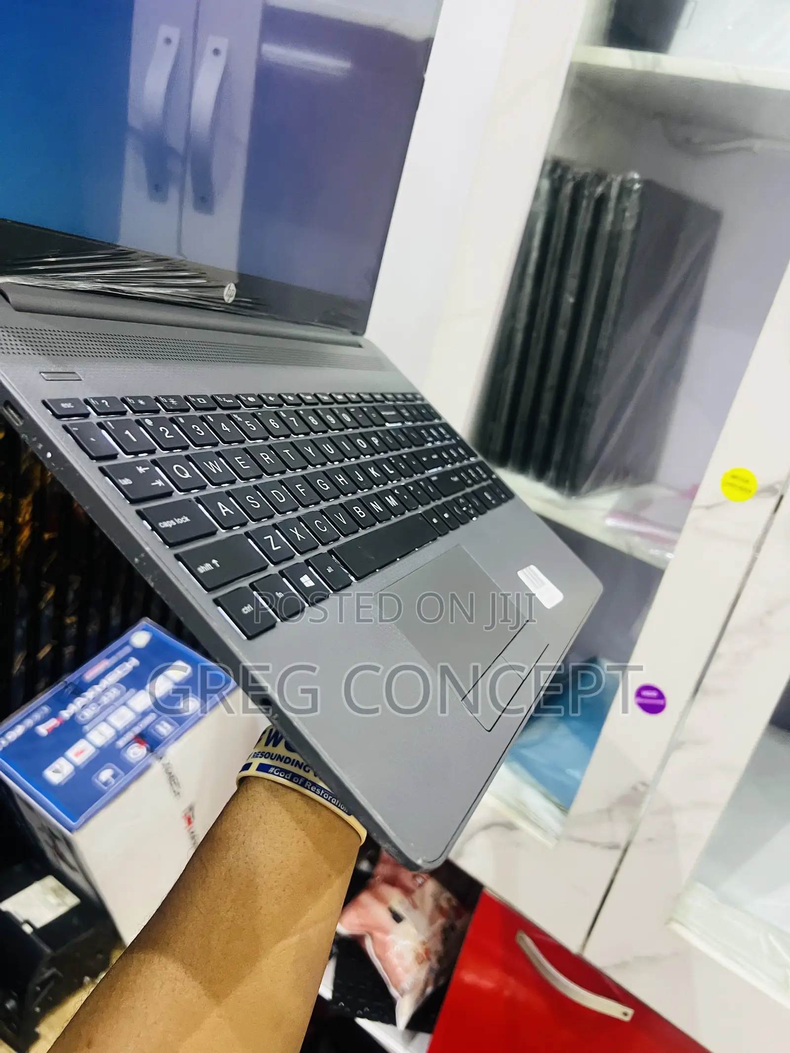 Laptop HP 255 G8 16GB AMD Ryzen 5 SSD 256GB