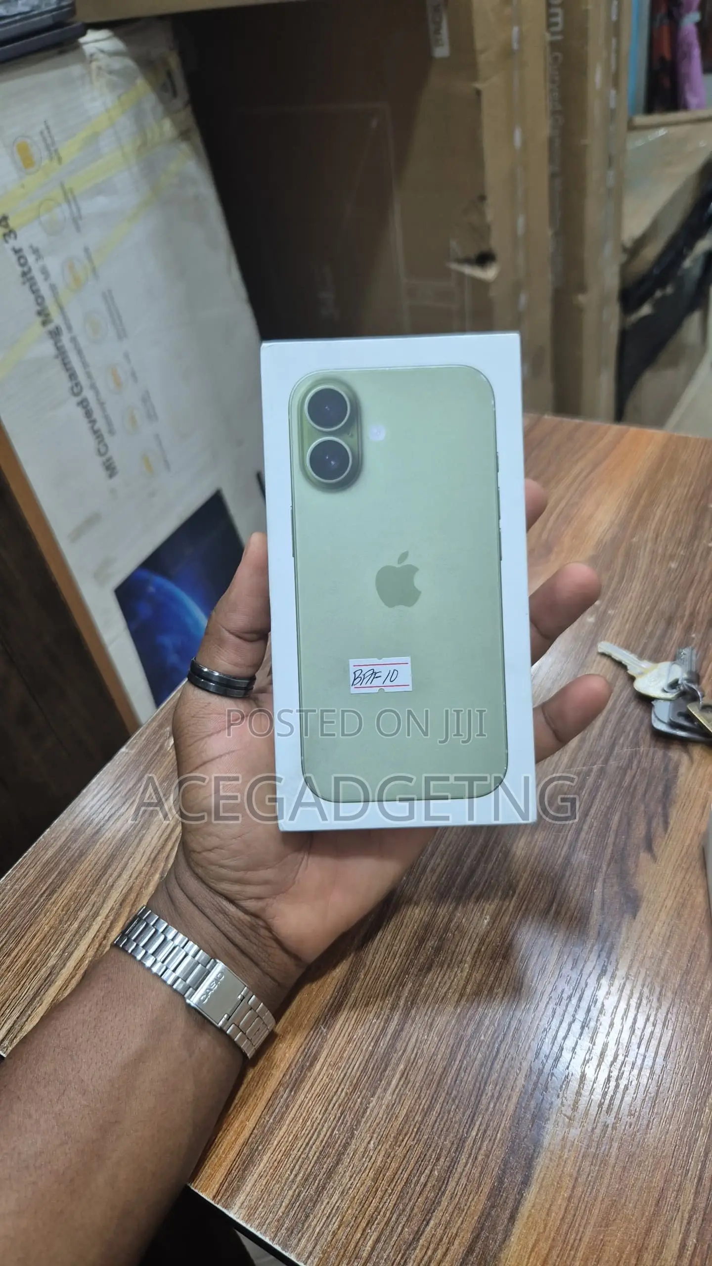 New Apple iPhone 17 256 GB Green