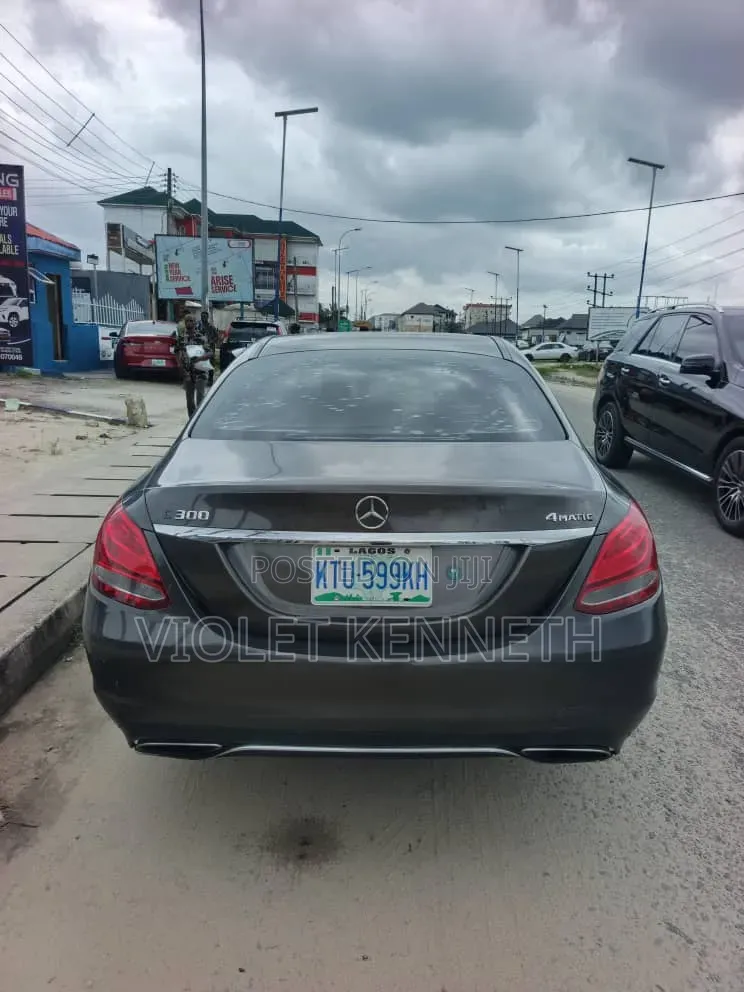 Mercedes-Benz C300 2015 Gray