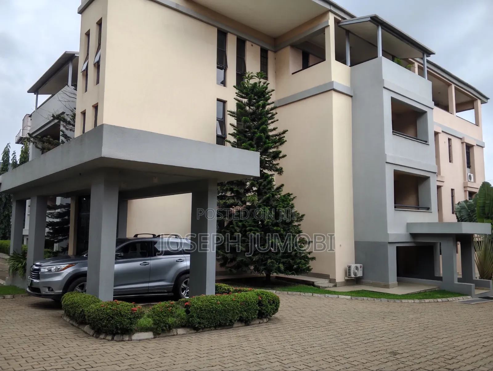 20bdrm House in Tuscany Del Rio, Katampe (Main) for sale