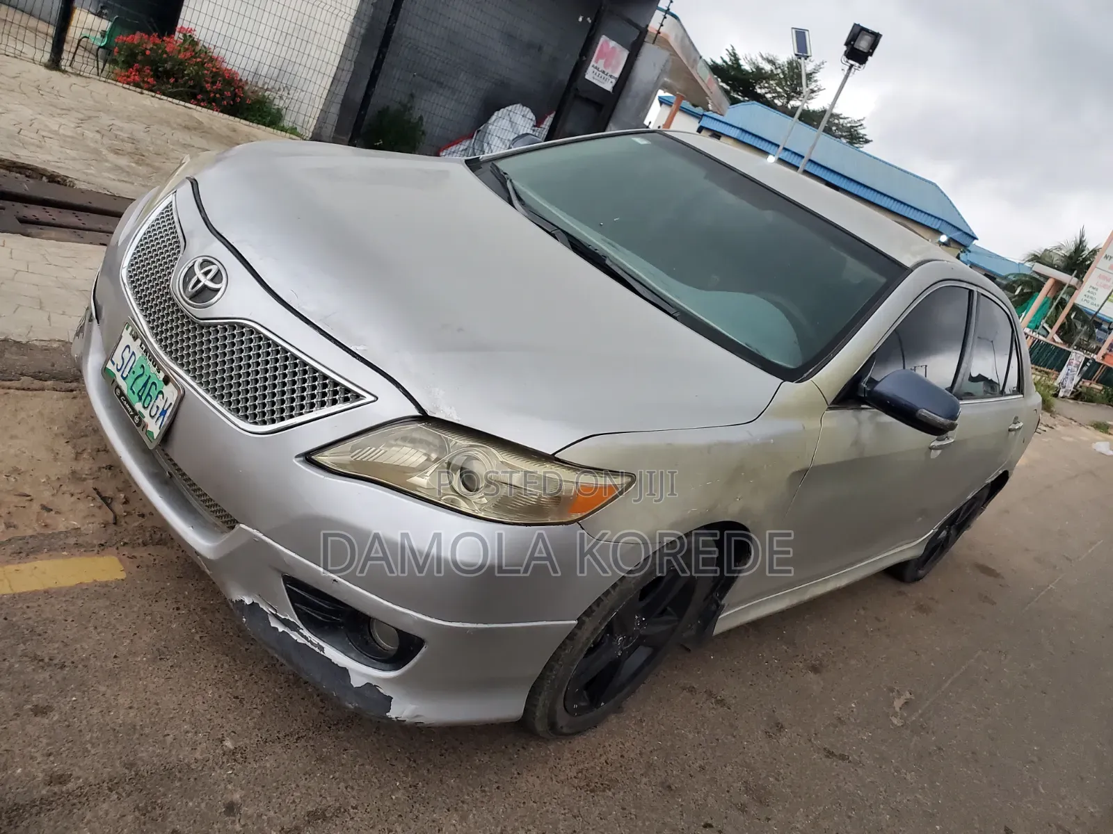 Toyota Camry 2010 Silver