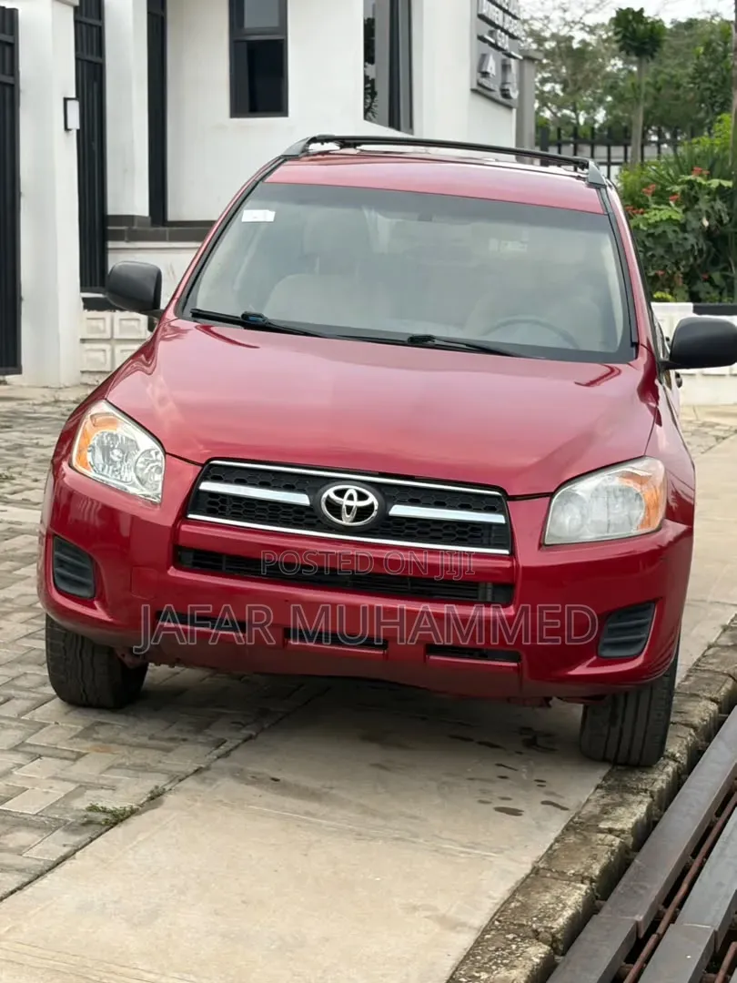 Toyota RAV4 2010 Red