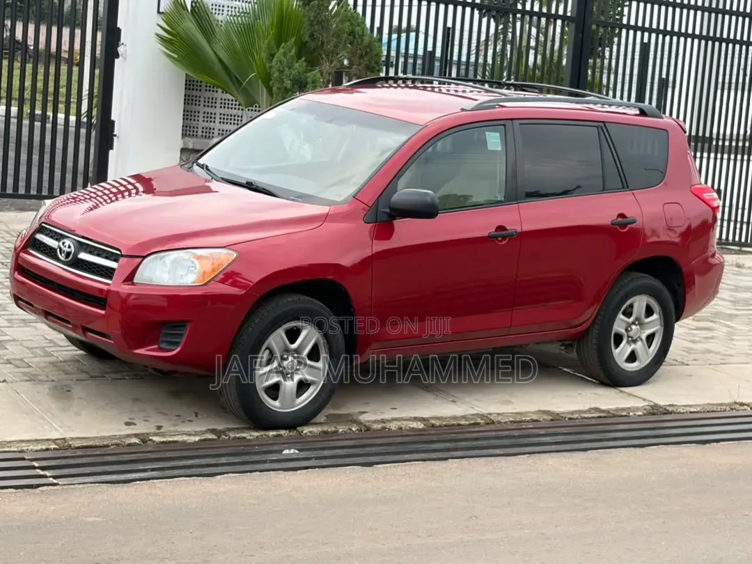 Toyota RAV4 2010 Red