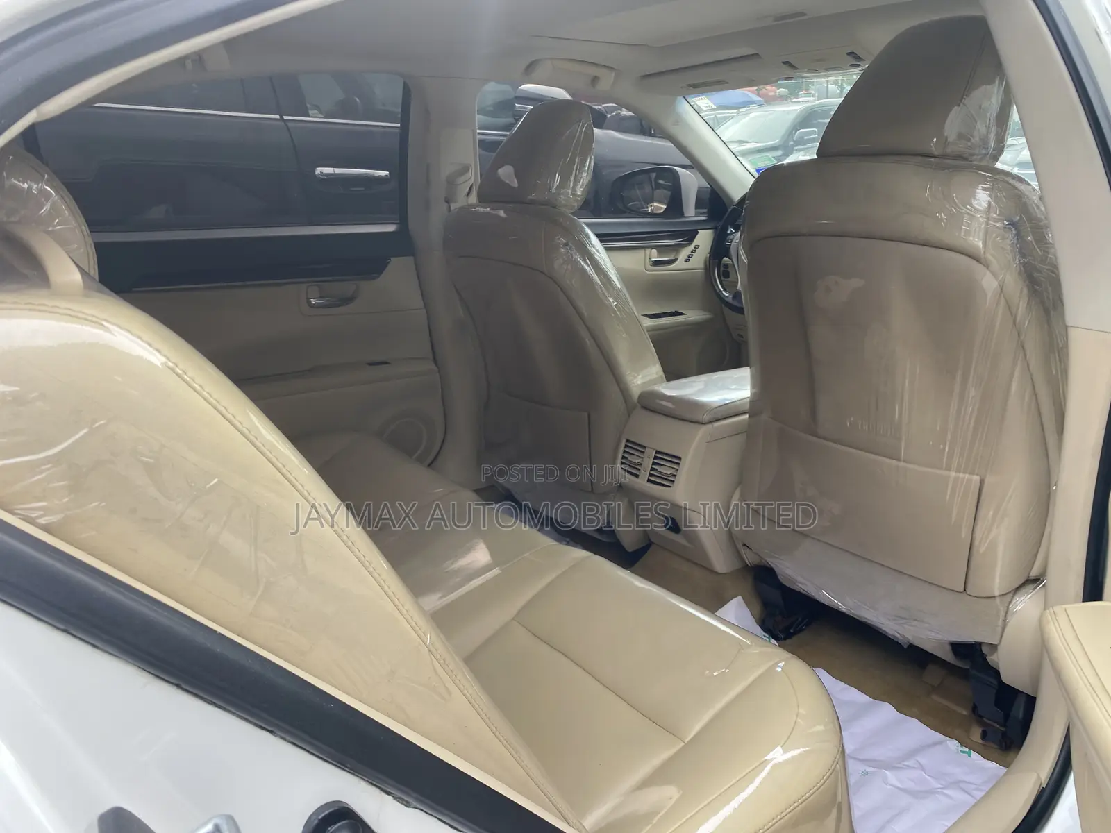 Lexus ES 350 FWD 2014 White