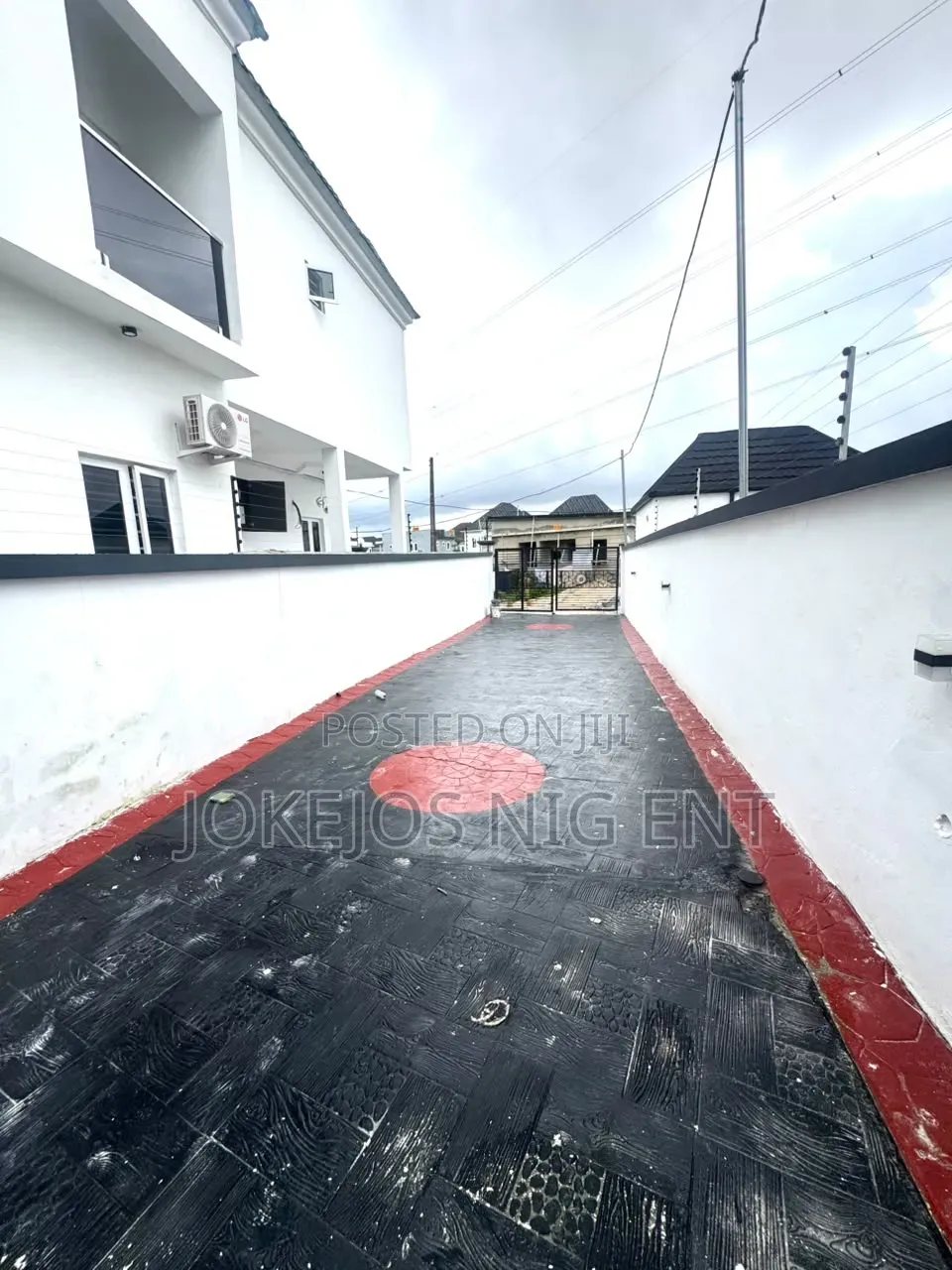 4bdrm Duplex in Peaceville Estate for sale