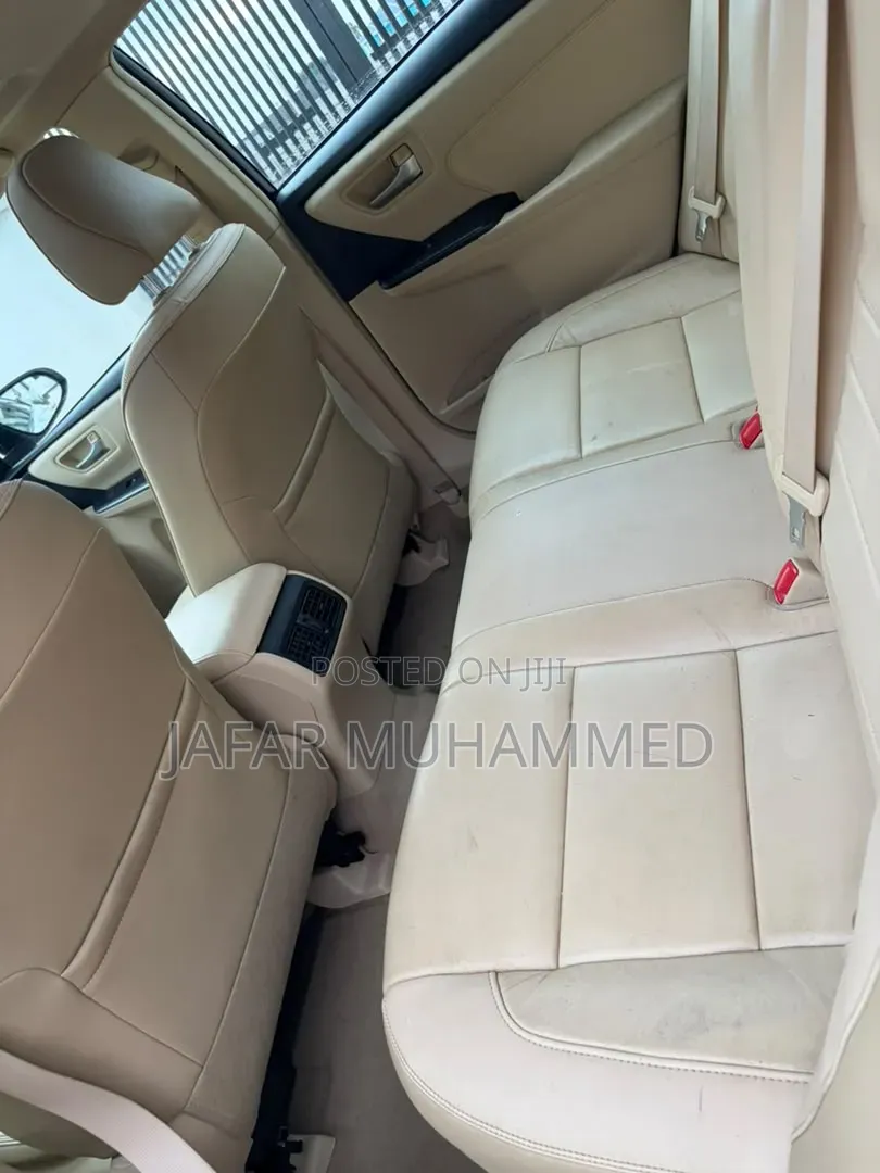 Toyota Camry XLE 4dr Sedan (2.5L 4cyl 6A) 2016 White