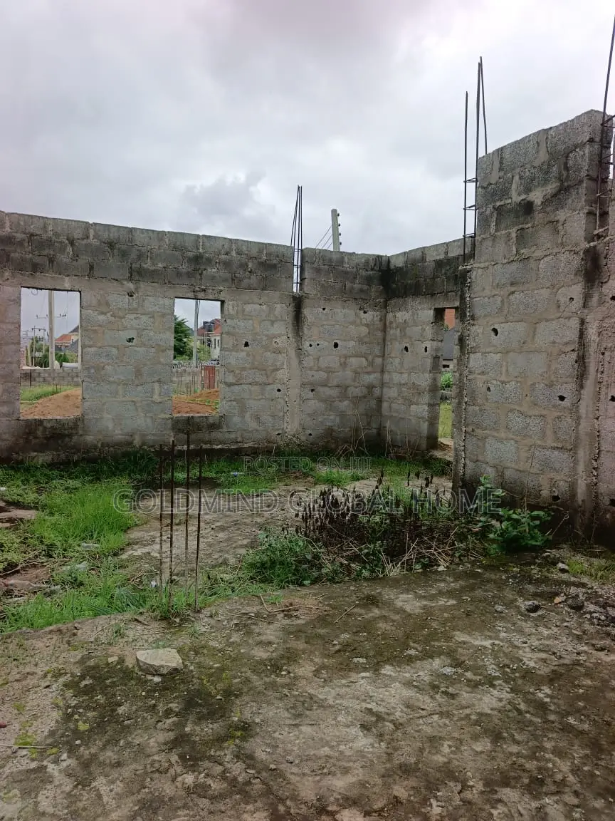4bdrm Duplex in Lugbe District. for sale