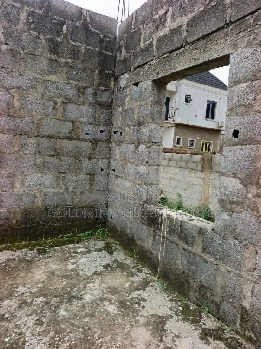 4bdrm Duplex in Lugbe District. for sale