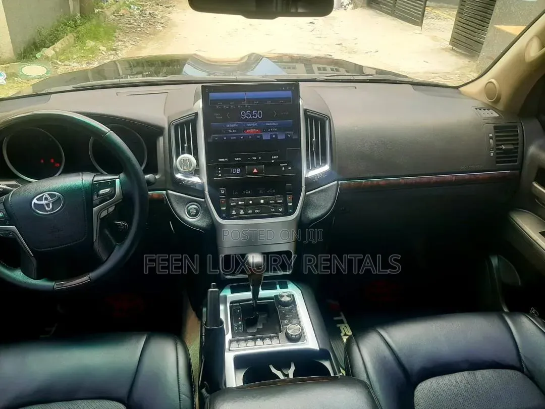 Land Cruiser 2023 Available for Rent