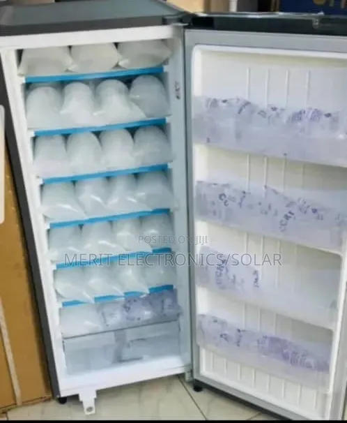 10Steps Upright Freezer Hisense 200L