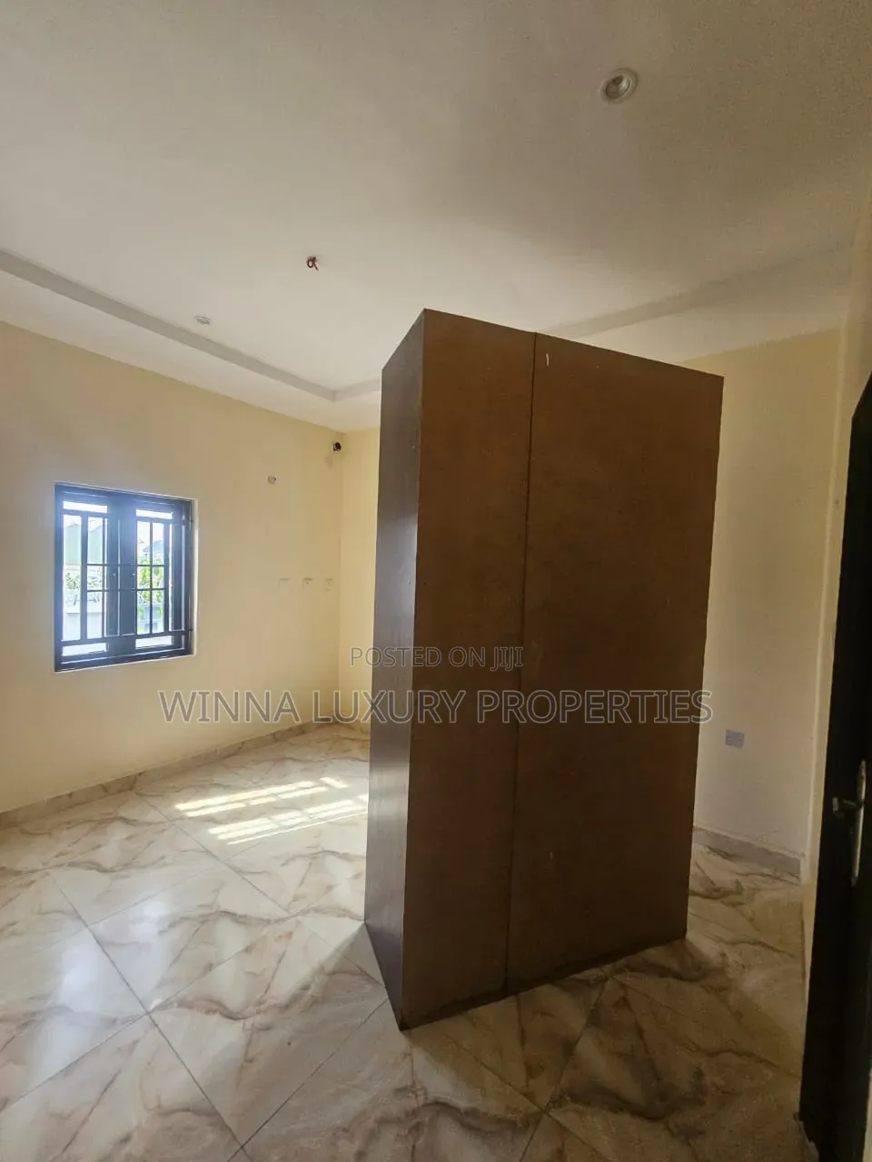 3bdrm Block of Flats in Around Dunamis, Lugbe District for rent