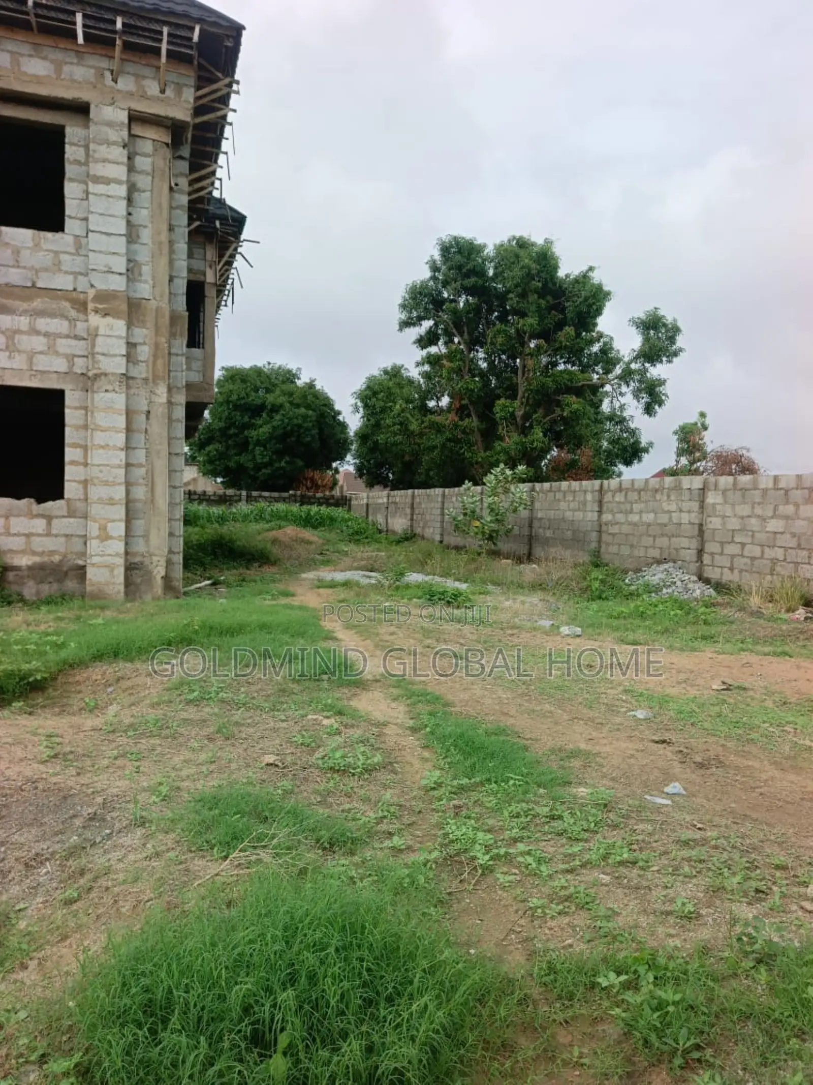 4bdrm Duplex in Lugbe District., FHA for sale