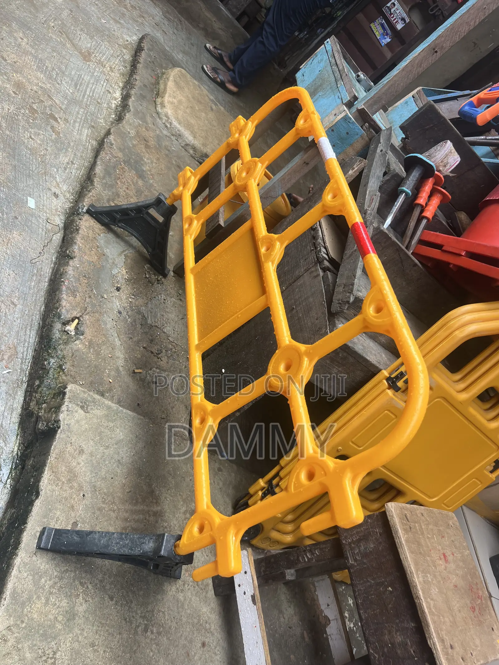 Foldable Plastic Barricade