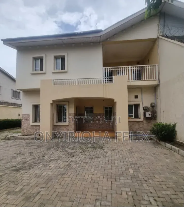 4bdrm Duplex in 3Rd Avenue Gwarinpa, Bunkoro for rent
