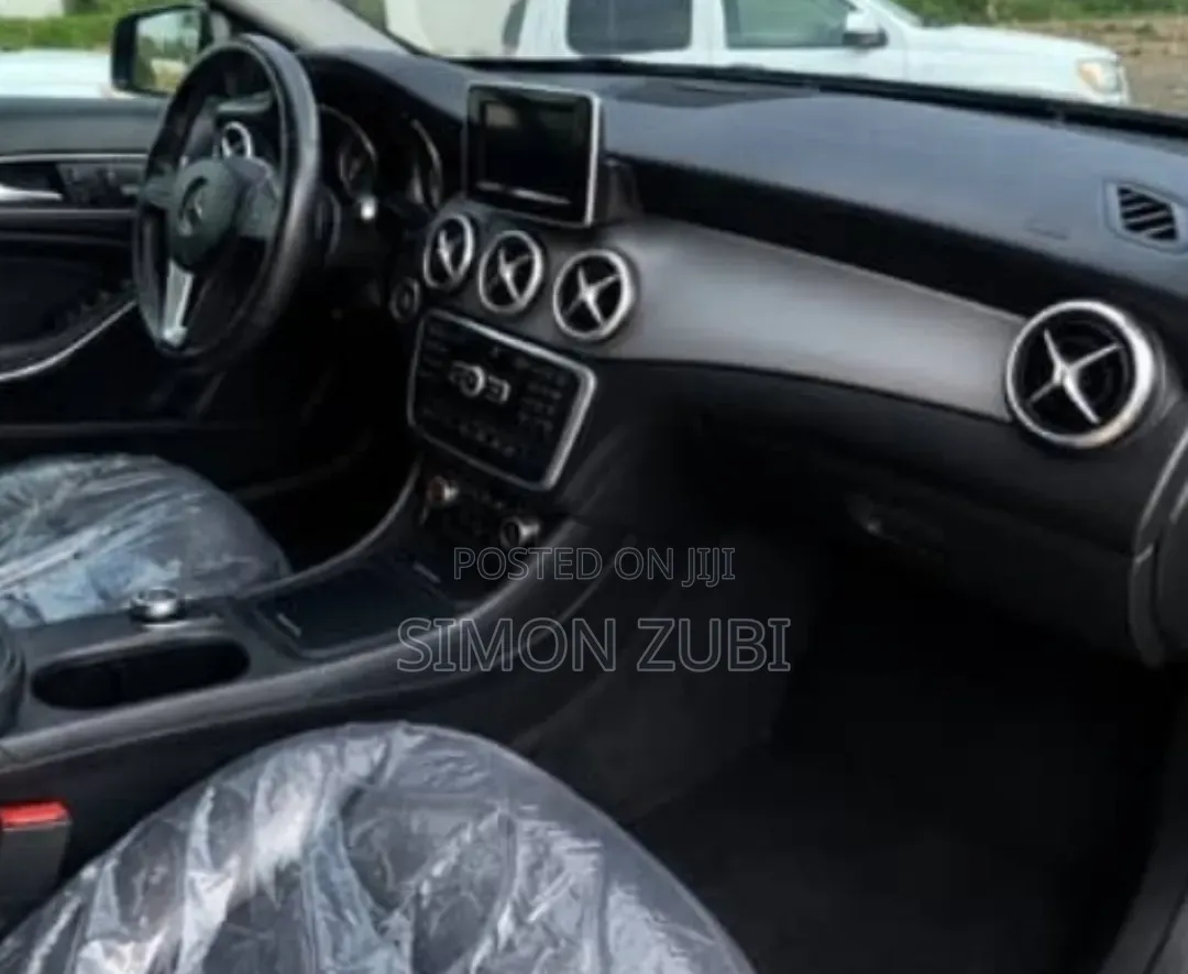 Mercedes-Benz GLA 250 2016 Black