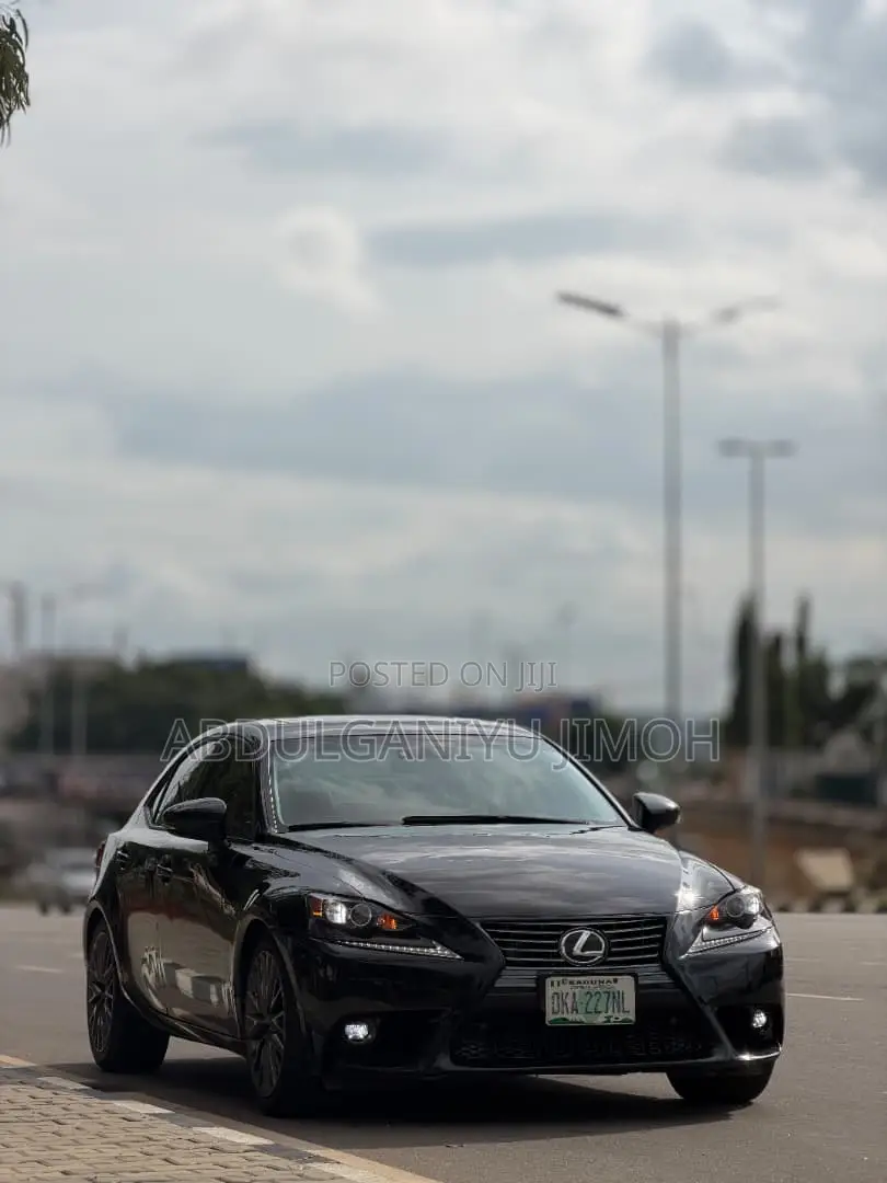 Lexus IS 200t 2017 Black