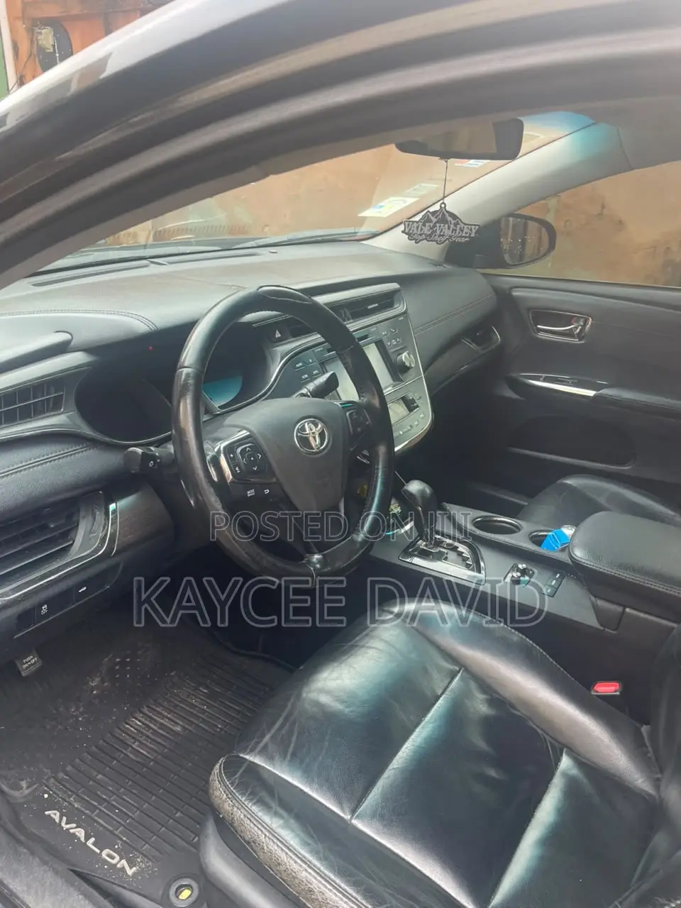 Toyota Avalon XLE FWDSedan (3.6L 6cyl 6A) 2016 Black