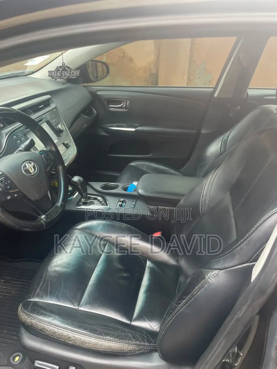 Toyota Avalon XLE FWDSedan (3.6L 6cyl 6A) 2016 Black