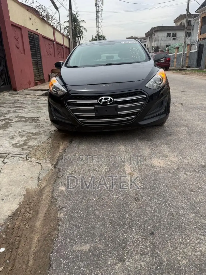 Hyundai Elantra 2016 Black