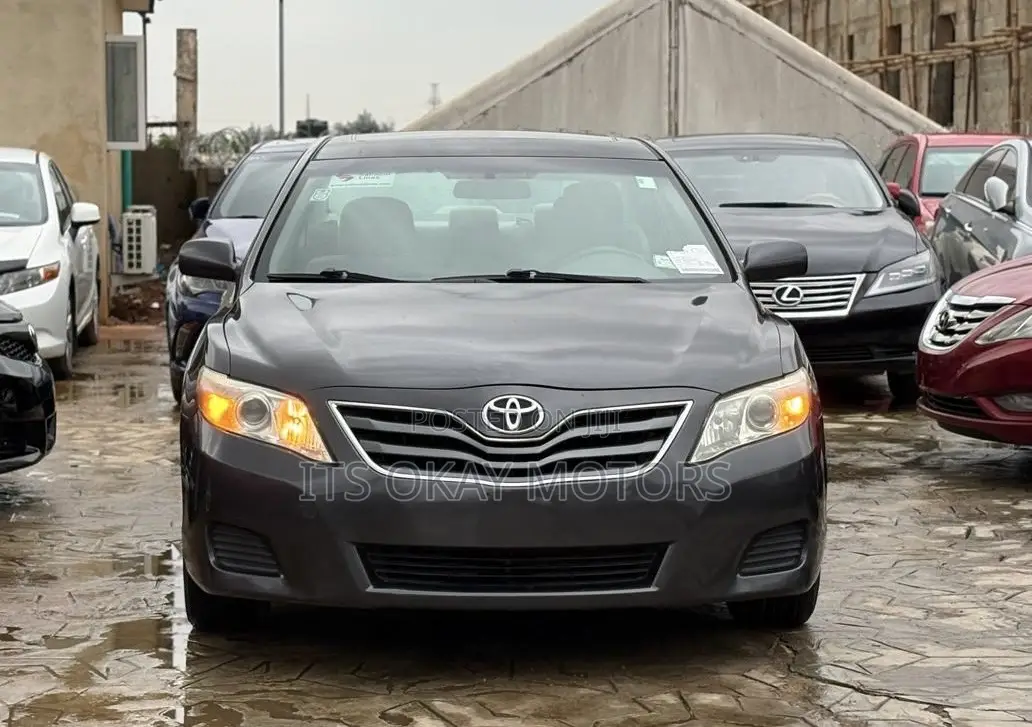 Toyota Camry 2.4 LE 2008 Gray