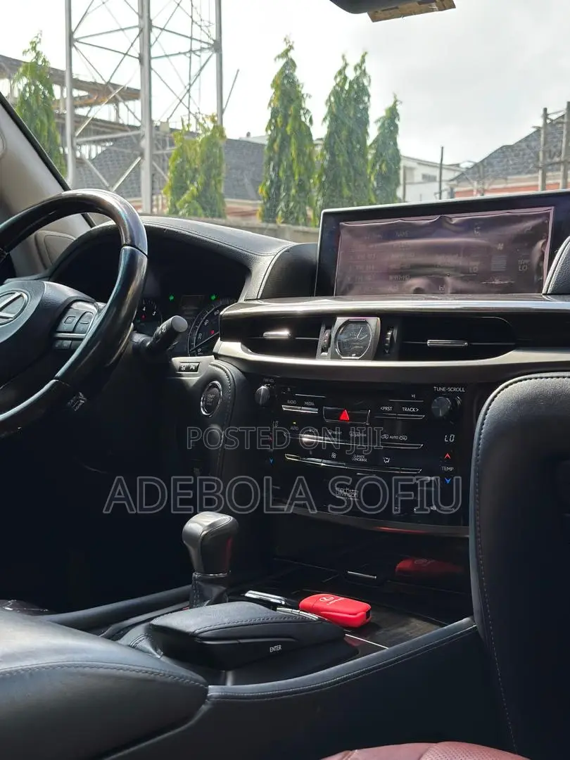 Lexus LX 570 (5 seats) AWD 2018 Gray