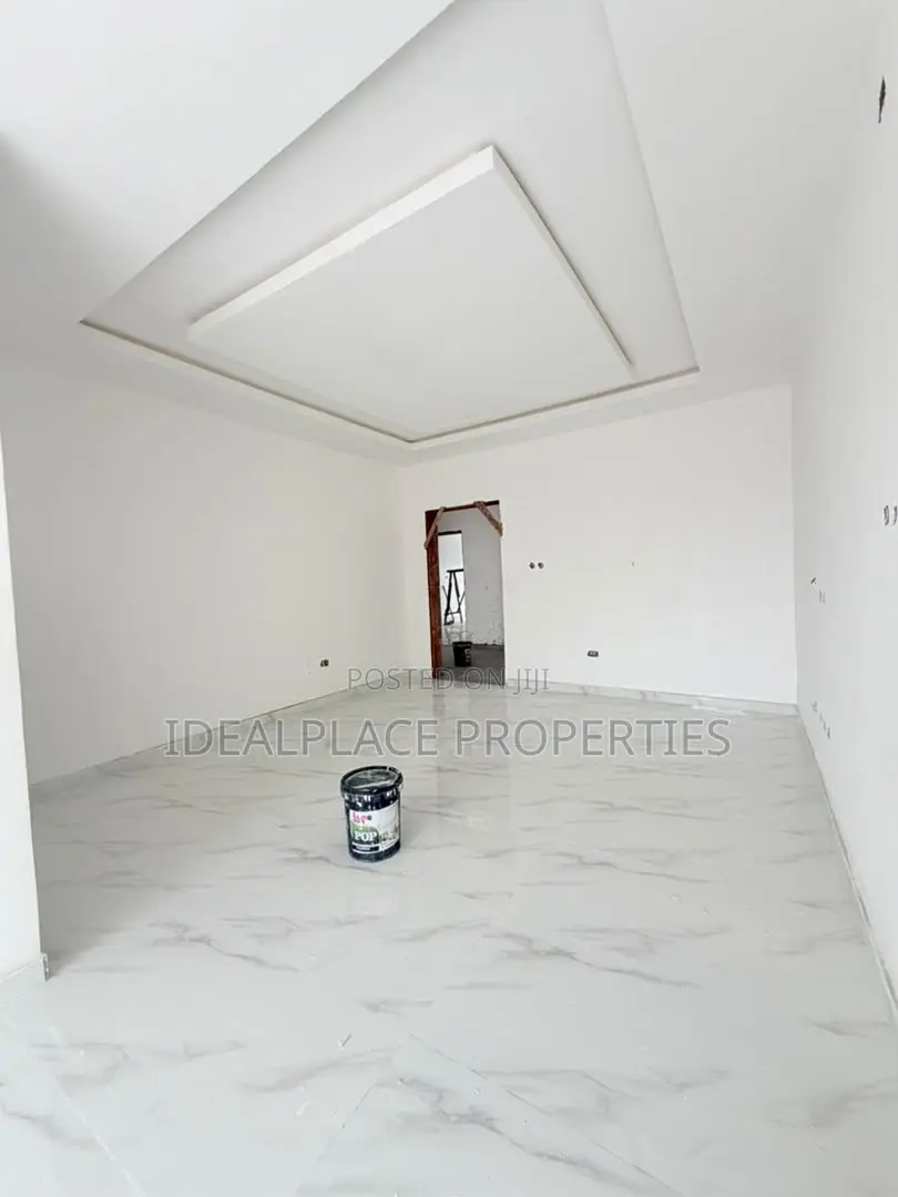 4bdrm Apartment in Ikeja GRA for sale