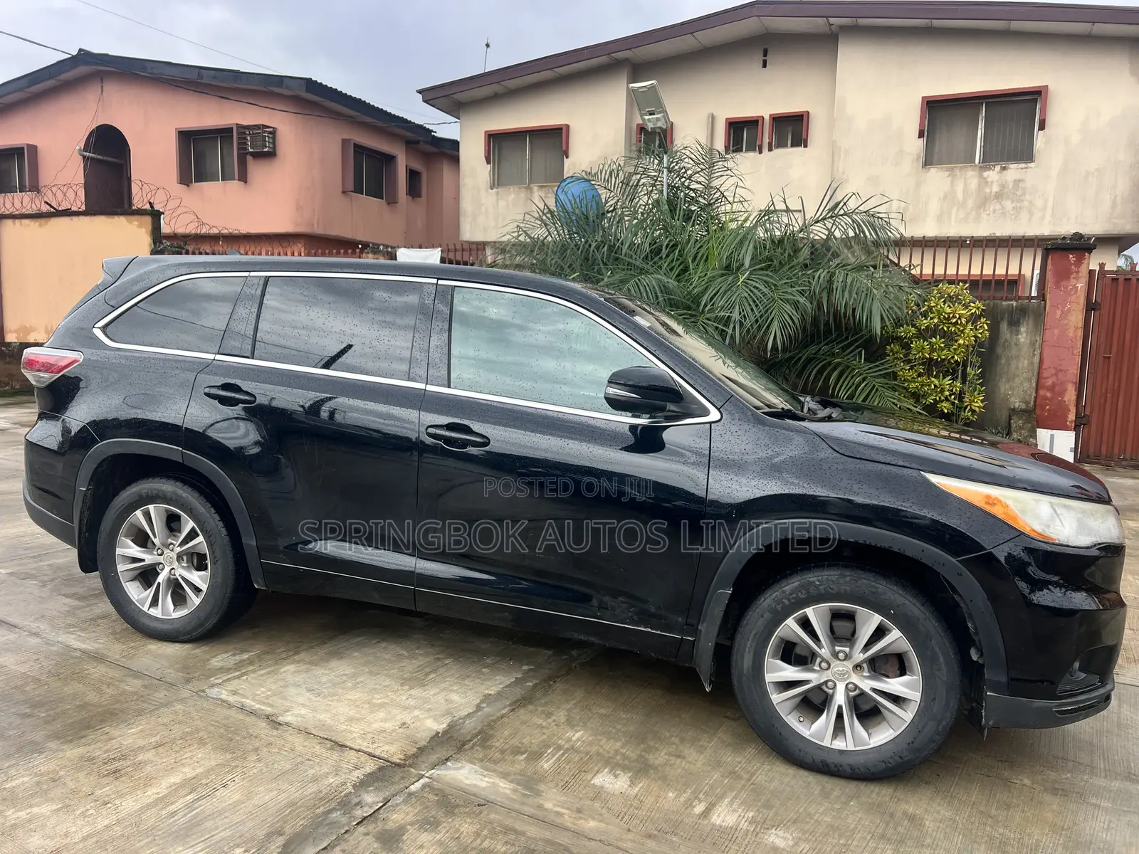 Toyota Highlander LE 4dr SUV AWD (3.5L 6cyl 6A) 2014 Black