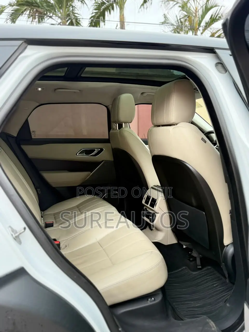 Land Rover Range Rover Velar P250 SE R-Dynamic 4x4 2018 Off white