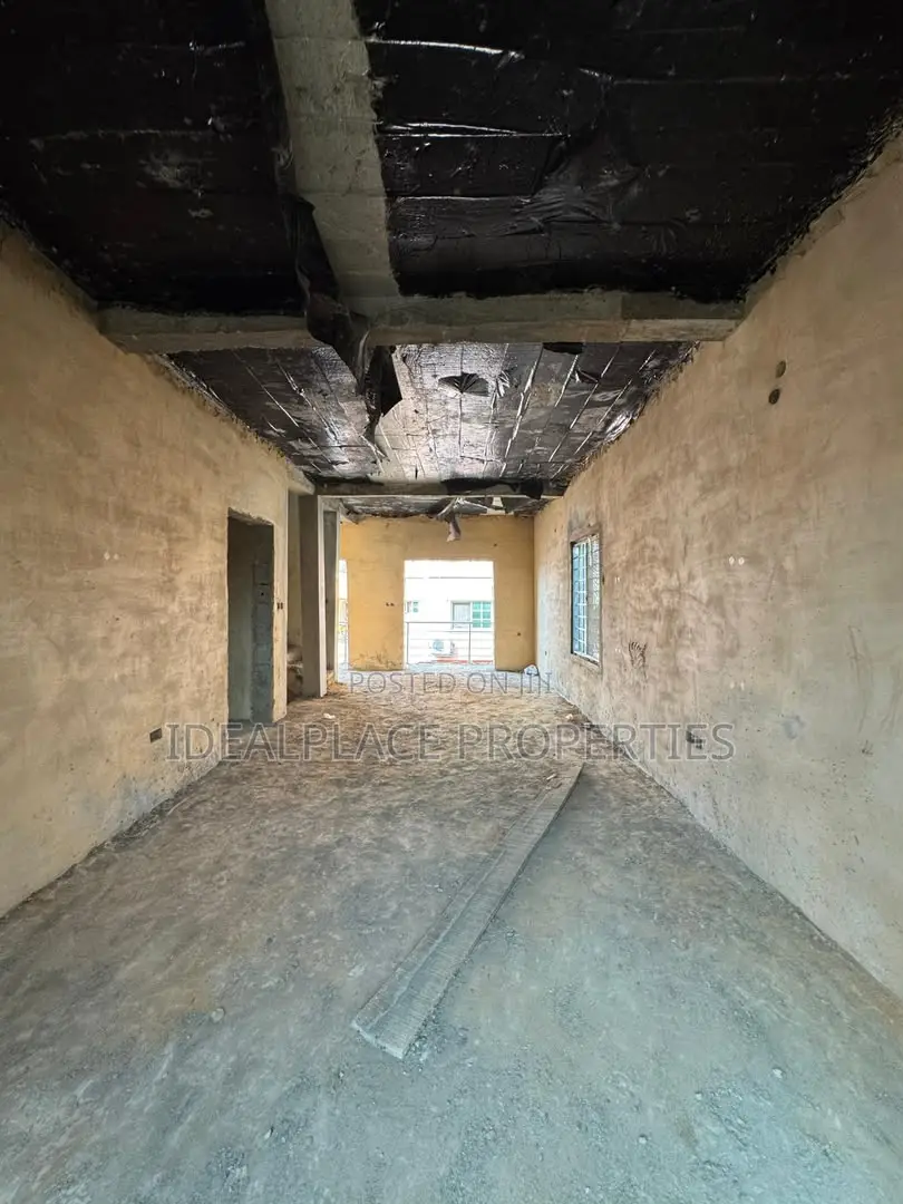 4bdrm Duplex in Aguda / Surulere for sale