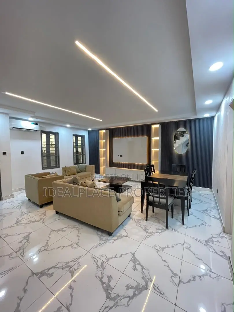 4bdrm Duplex in Anthony Village for sale
