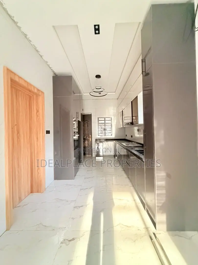 4bdrm Duplex in Ikeja GRA for sale