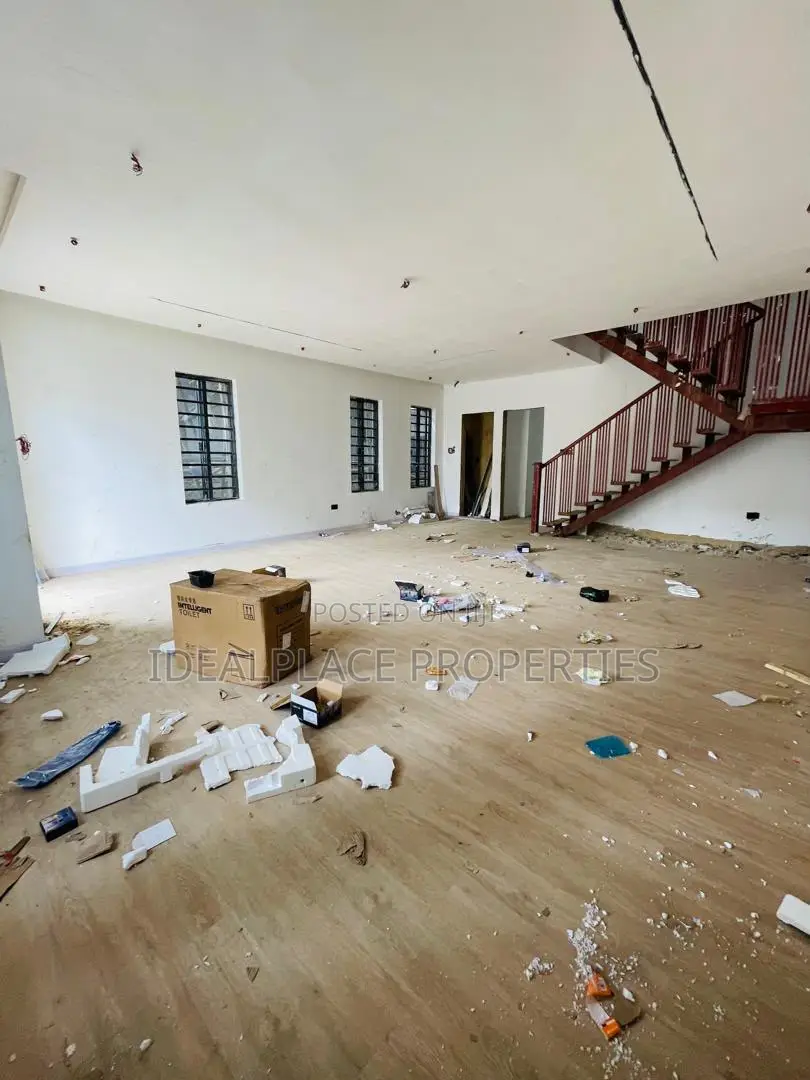 4bdrm Duplex in New Garage / Gbagada for sale