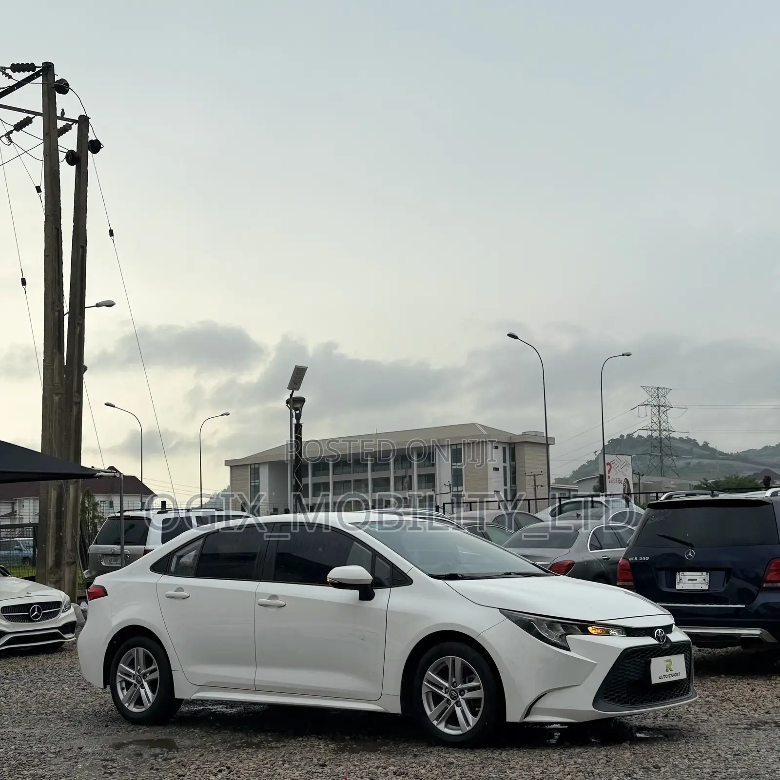 Toyota Corolla LE 2022 White