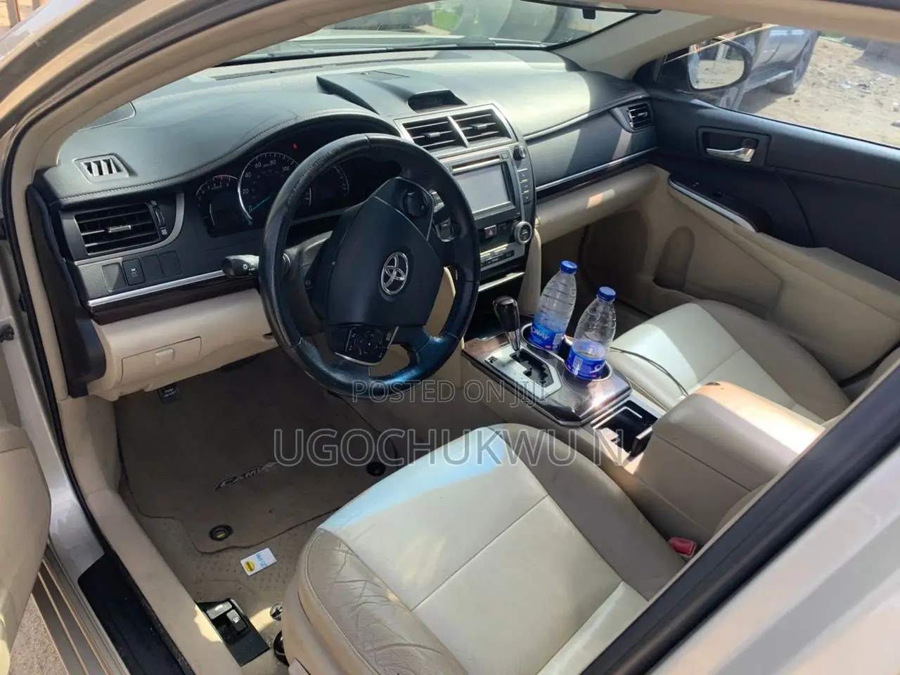 Toyota Camry XLE 4dr Sedan (2.5L 4cyl 6A) 2012 Gold