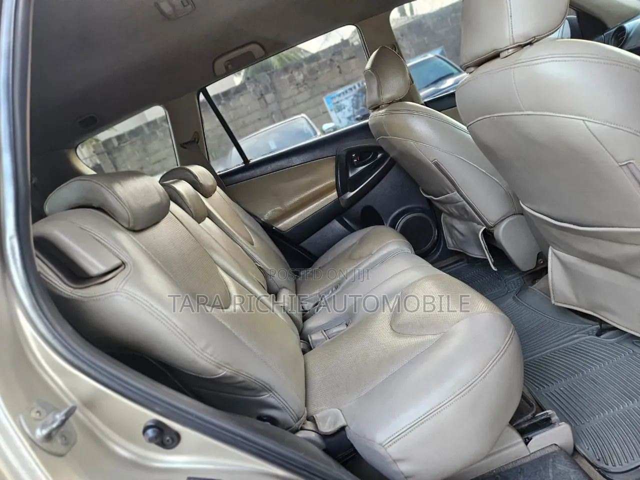 Toyota RAV4 2008 Gold