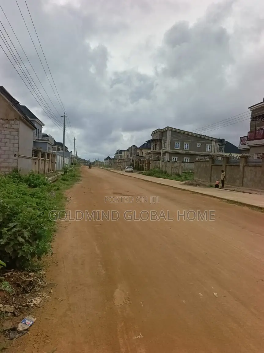 4bdrm Duplex in Goldmind Estate, FHA for sale