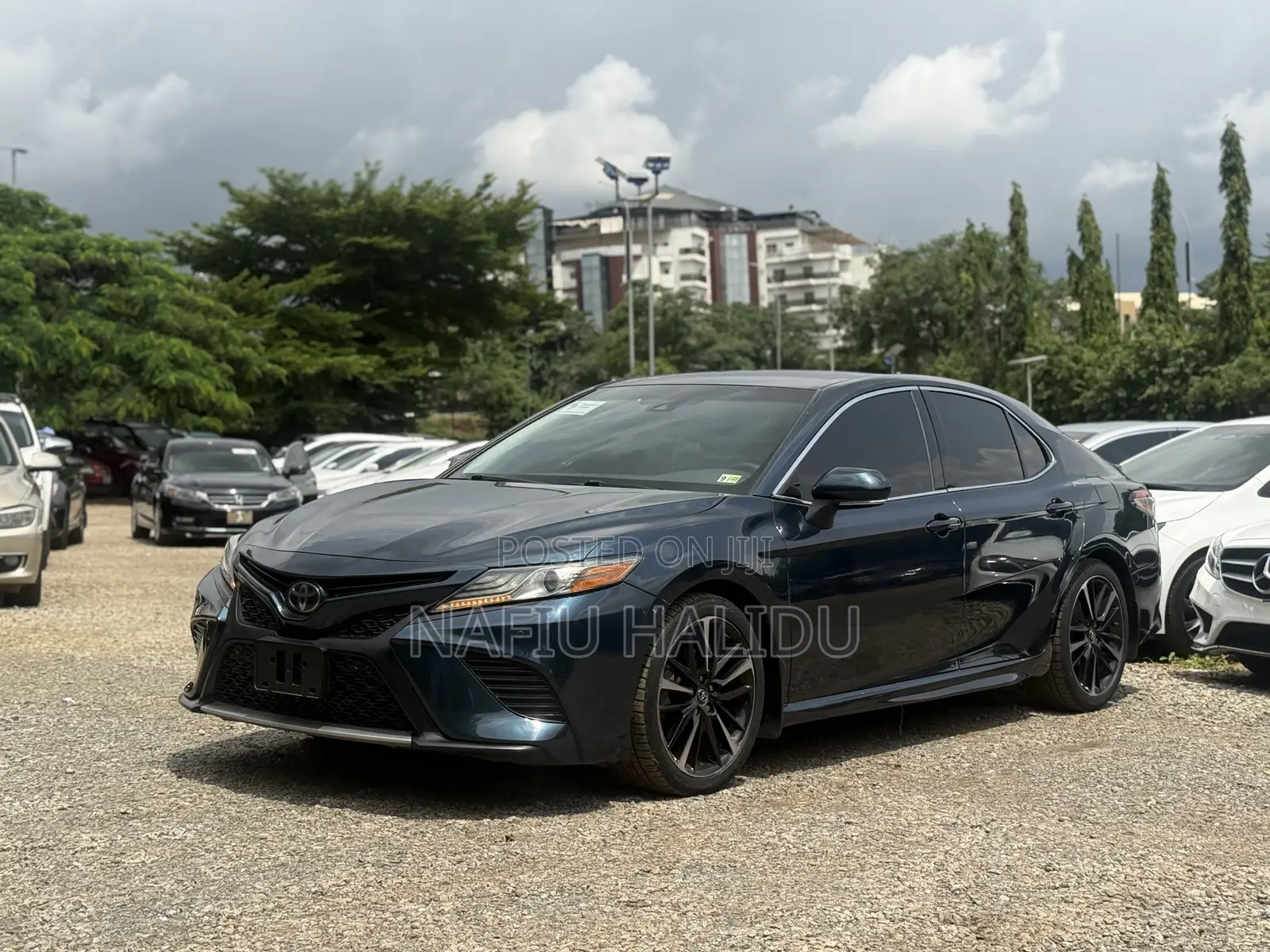 Toyota Camry 2019 Blue