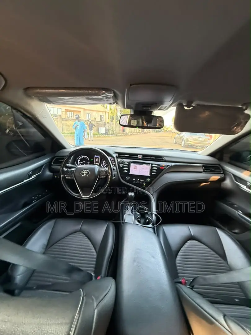 Toyota Camry 2019 Gray