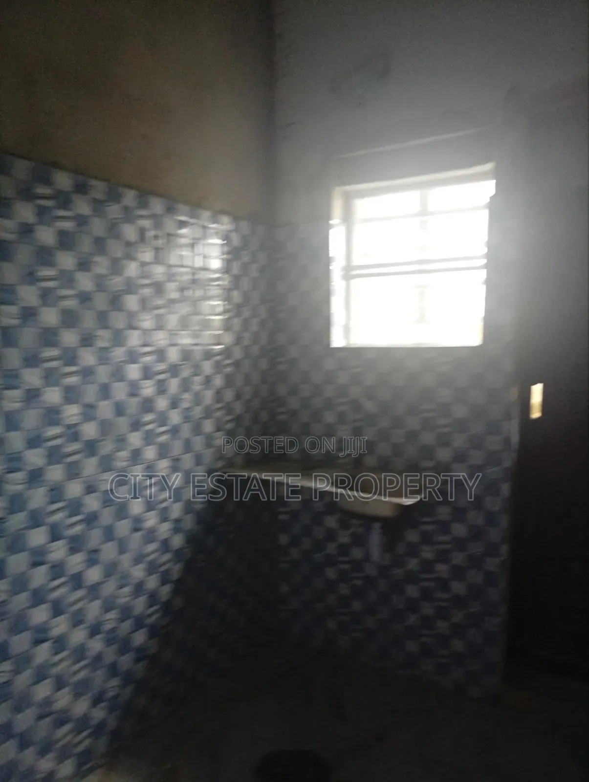 1bdrm Block of Flats in Progress Estate, Rukpokwu for rent
