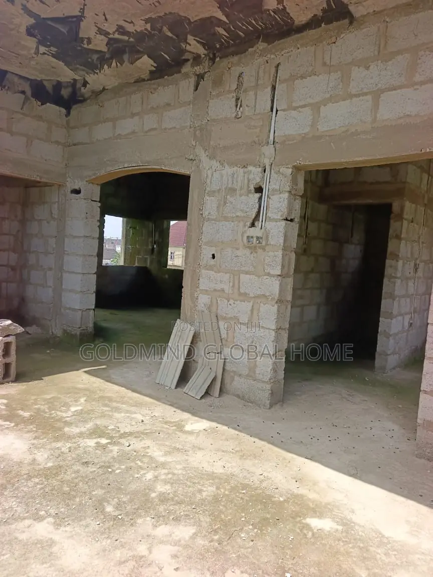 4bdrm Duplex in Lugbe District., FHA for sale