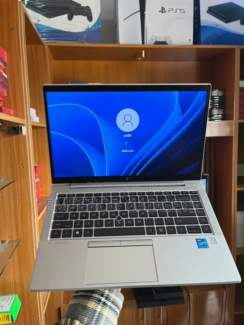 Laptop HP EliteBook 840 G8 8GB Intel Core i7 SSD 256GB