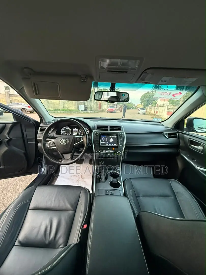 Toyota Camry 2016 Black