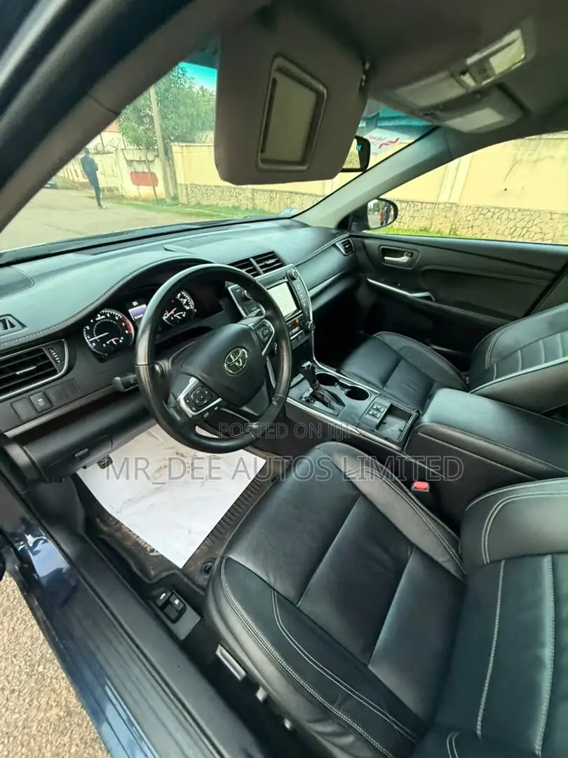 Toyota Camry 2016 Black