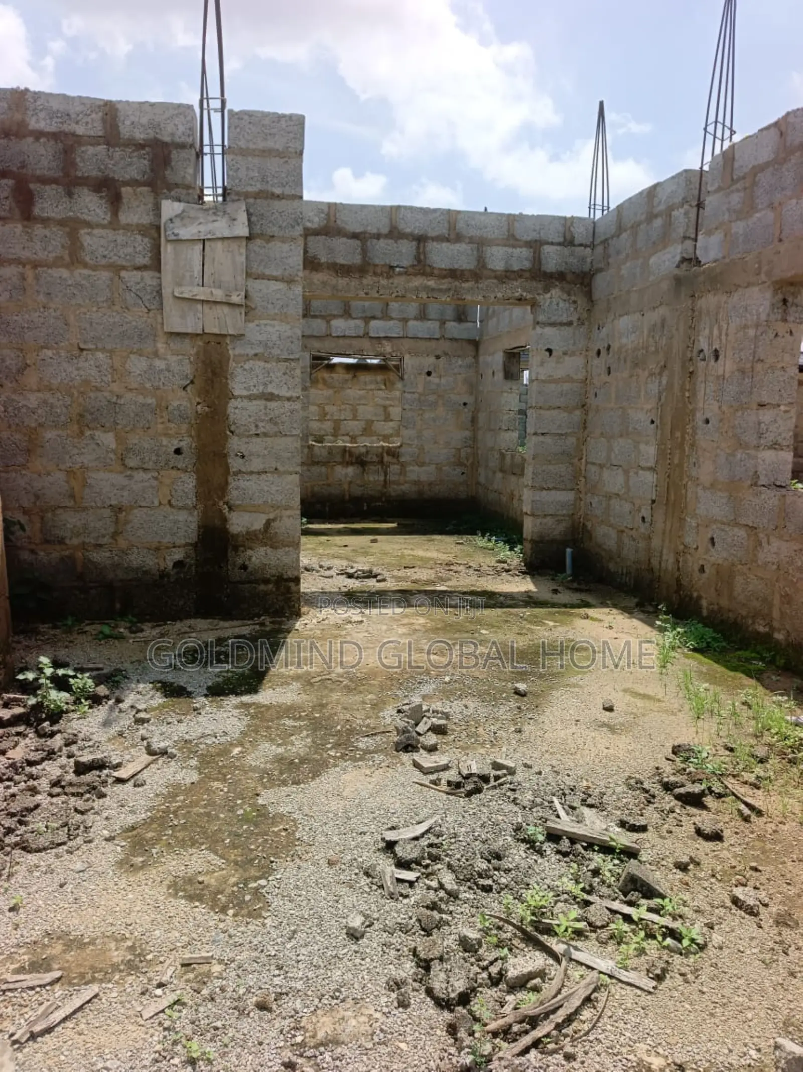 4bdrm Duplex in Lugbe District., FHA for sale