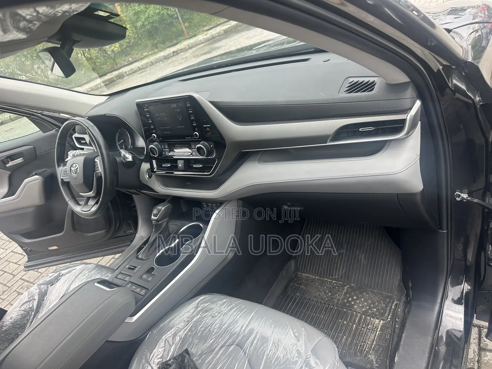 Toyota Highlander XLE 2022 Black